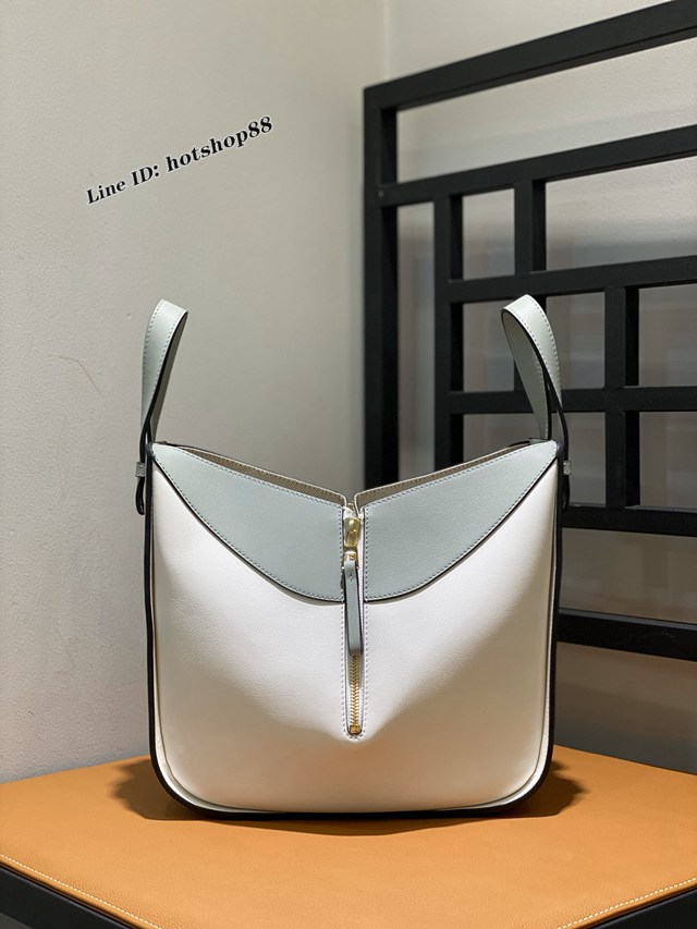 Loewe專櫃新拼色女包吊床包 羅意威經典小牛皮Hammock bag手提肩背包 10166 lyw1193